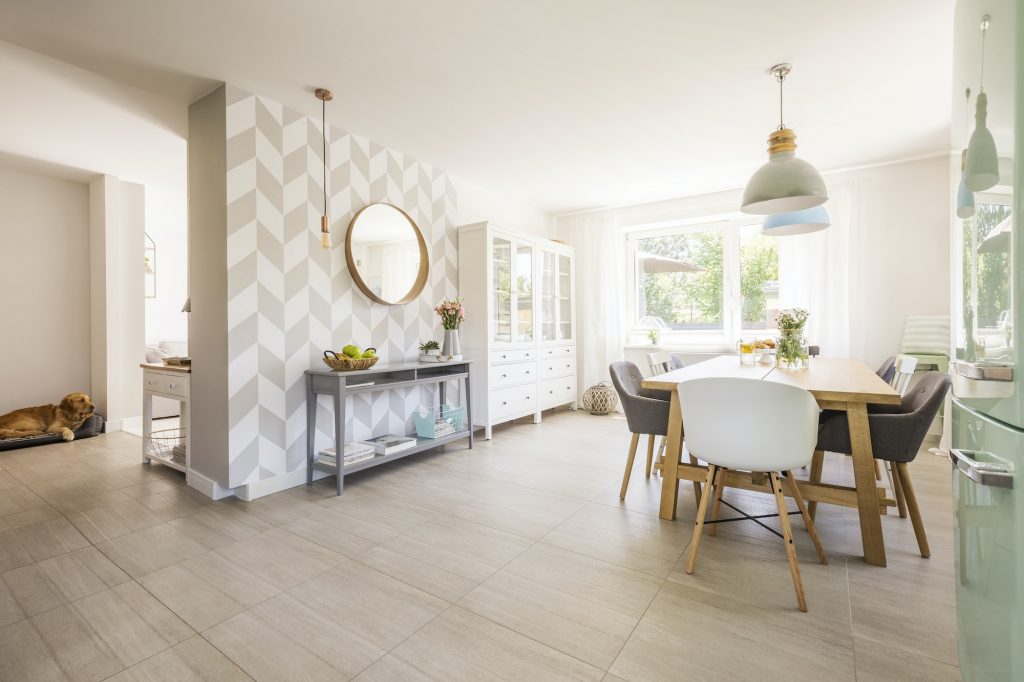 How to Use Mirrors to Enhance Your Home’s Interior Design How to Use Mirrors to Enhance Your Home’s Interior Design